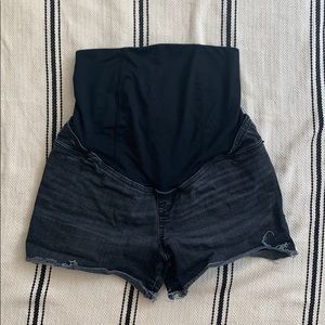 Maternity shorts